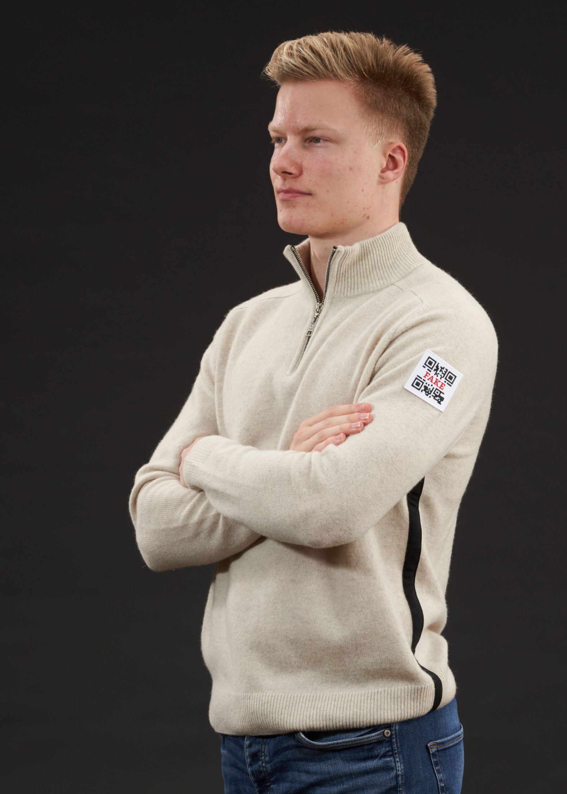 Zipper
Statement | Natural