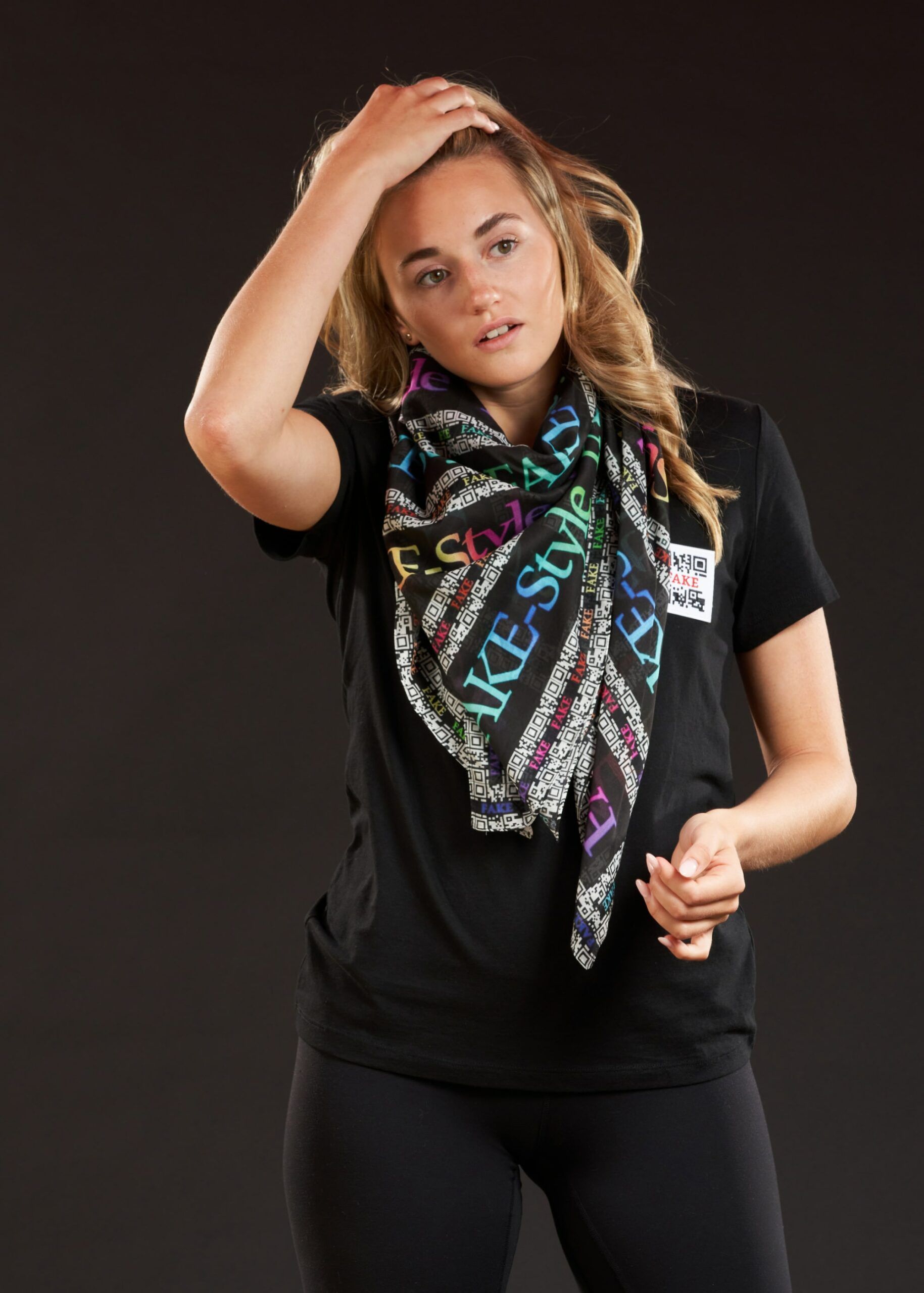 FAKE Scarf | Manhattan