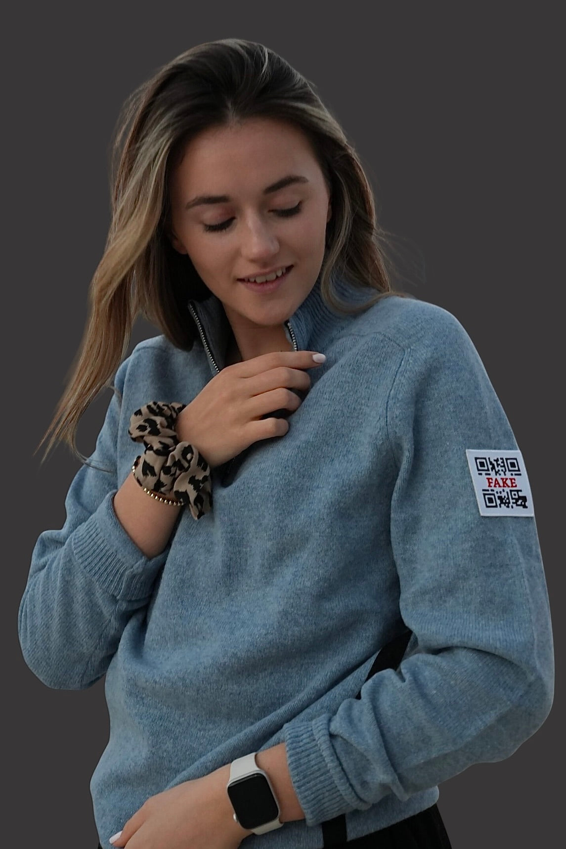 Zipper
Statement | Blau