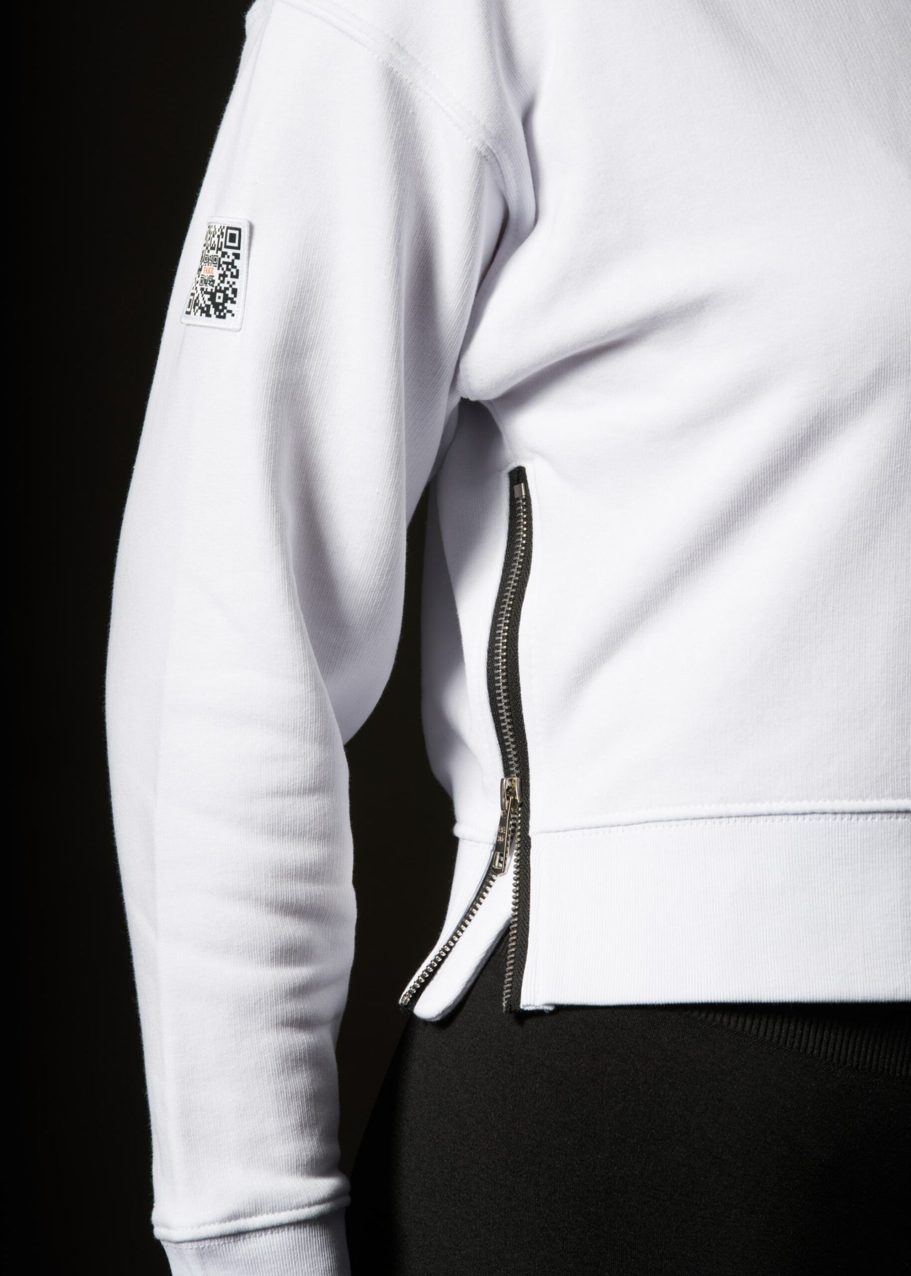 Cropped Zipper Statement | Weiß