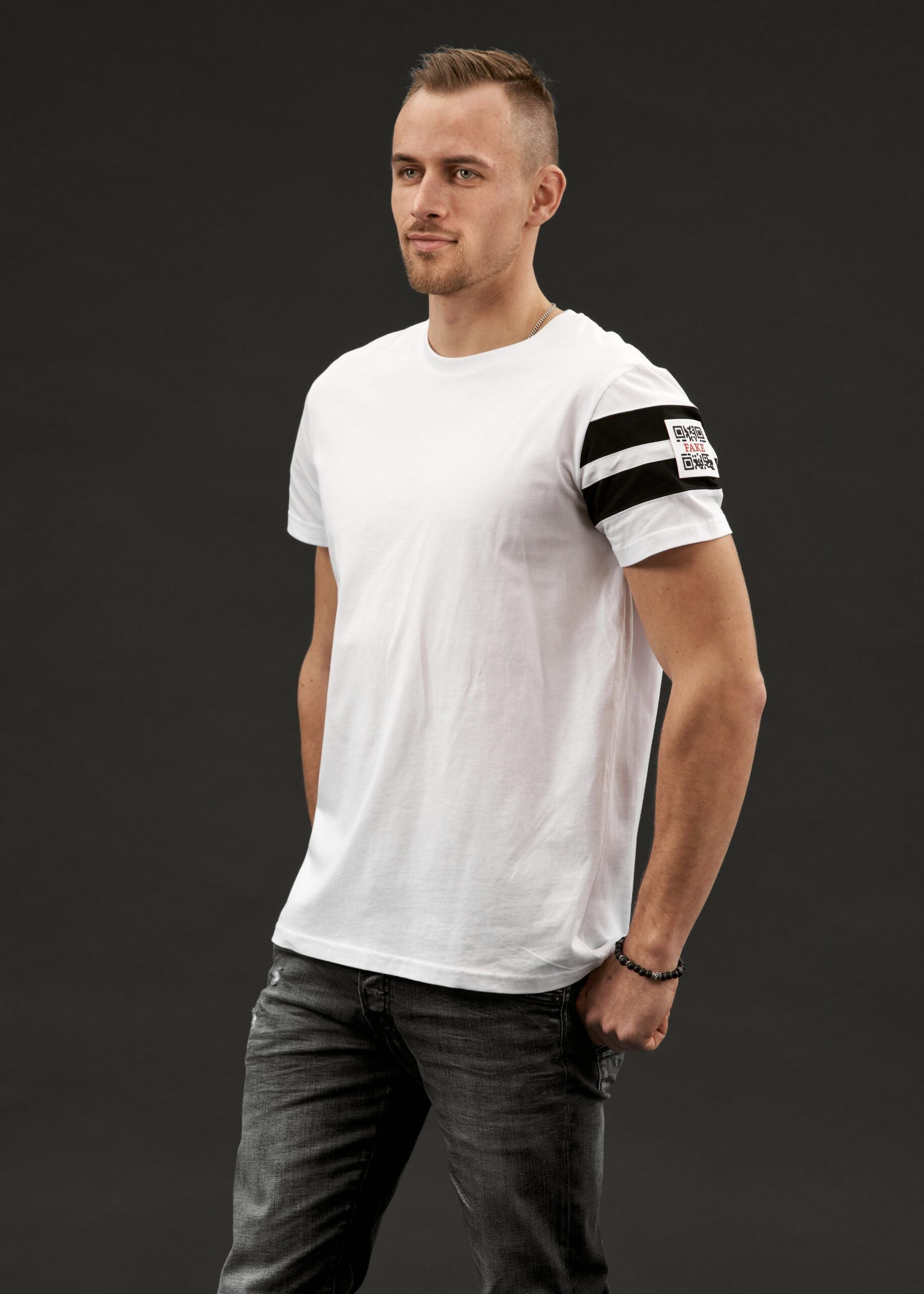 Polo-Shirt
MJ Stripes
| Weiß