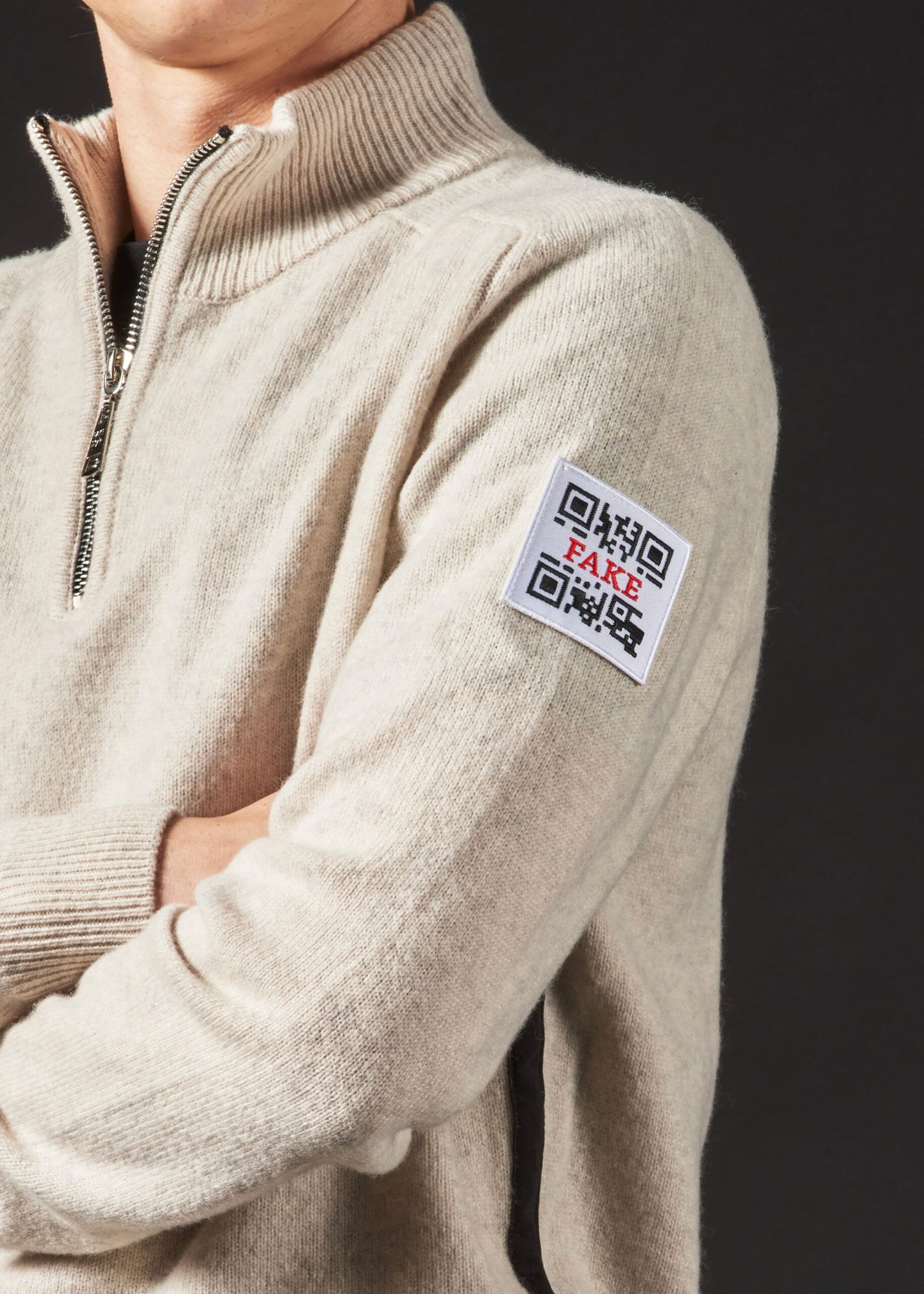 Zipper  Statement | Natural