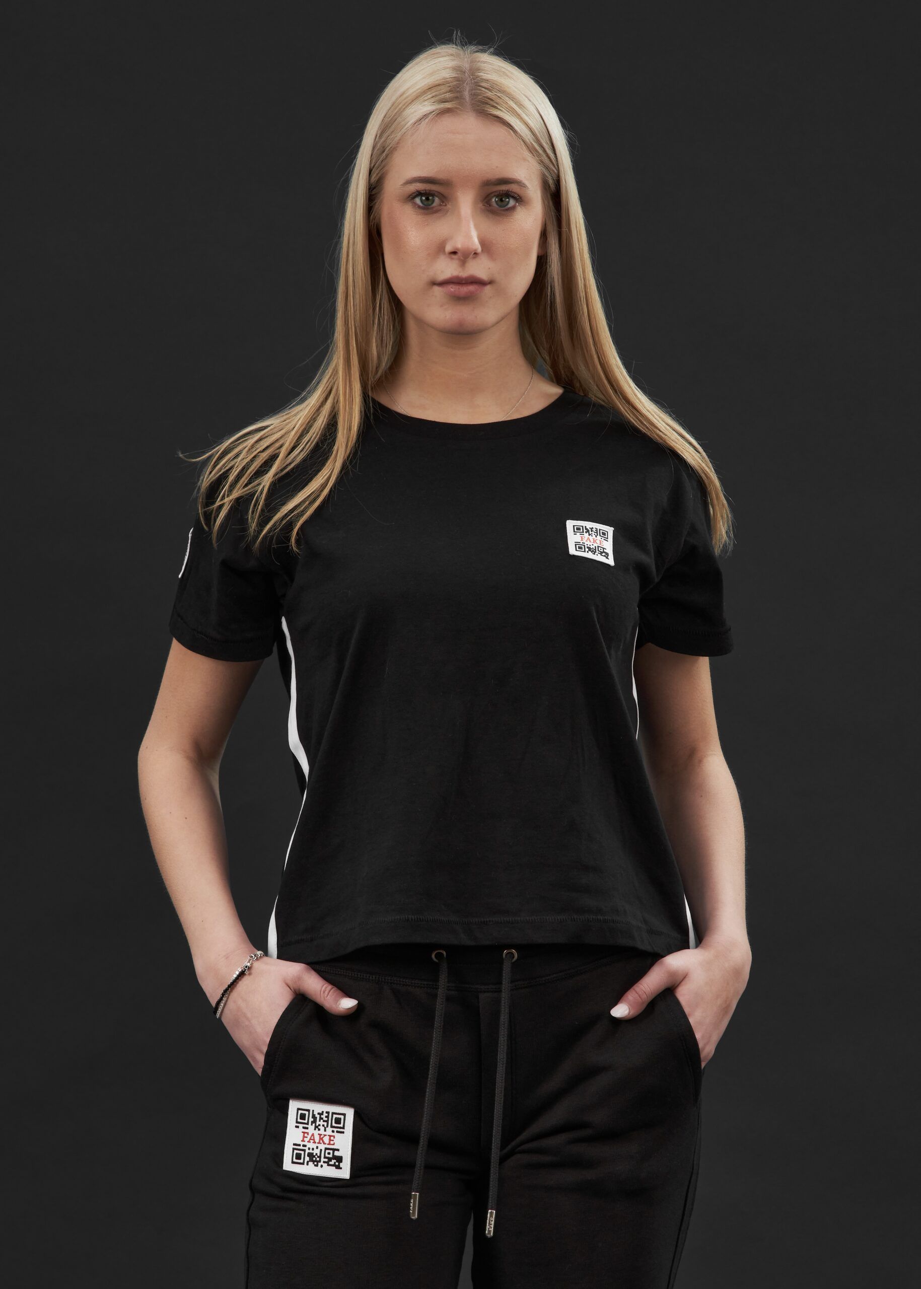 Cropped Shirt Statement | Schwarz