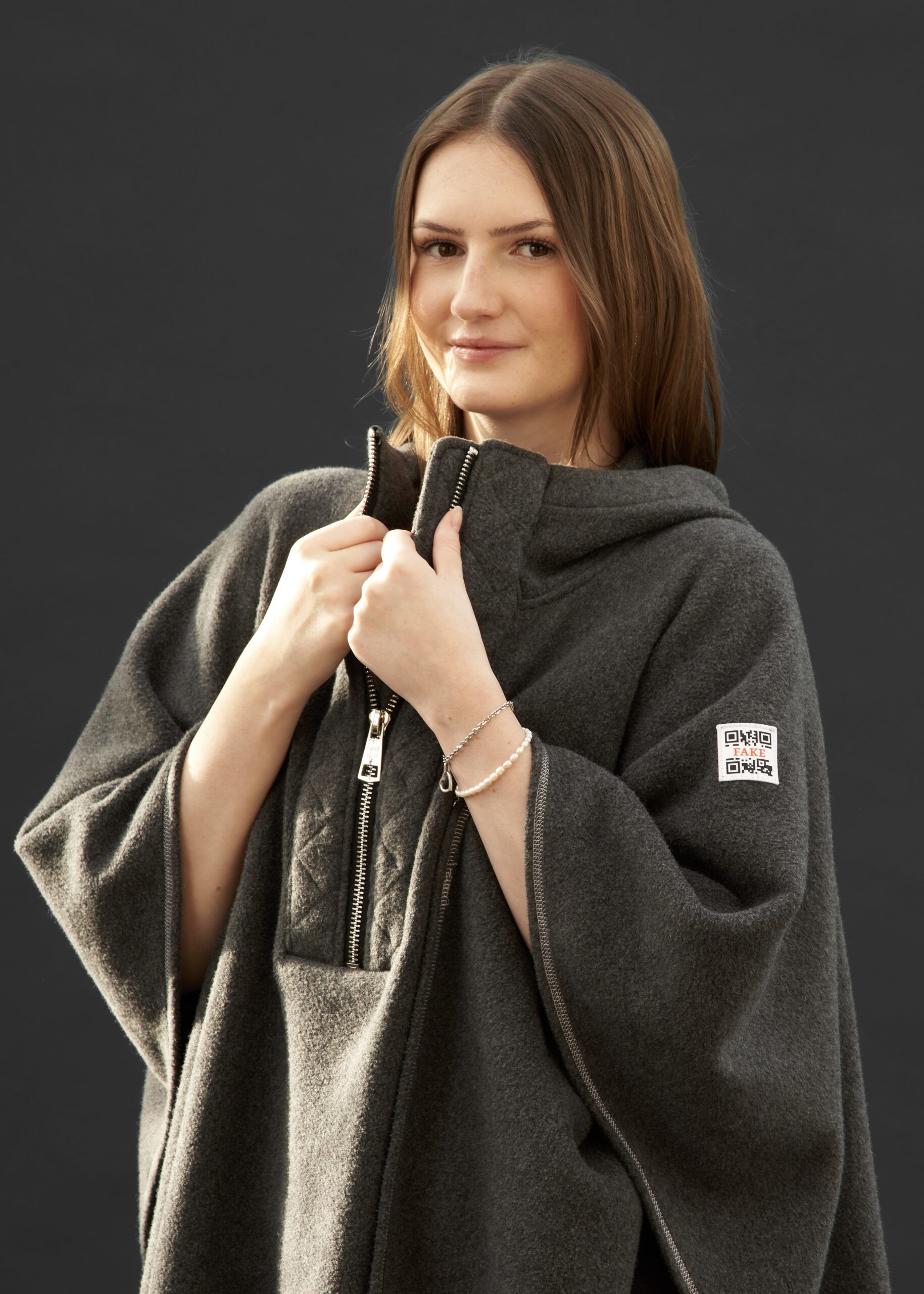 Poncho Plaza NY | Anthrazit Melange