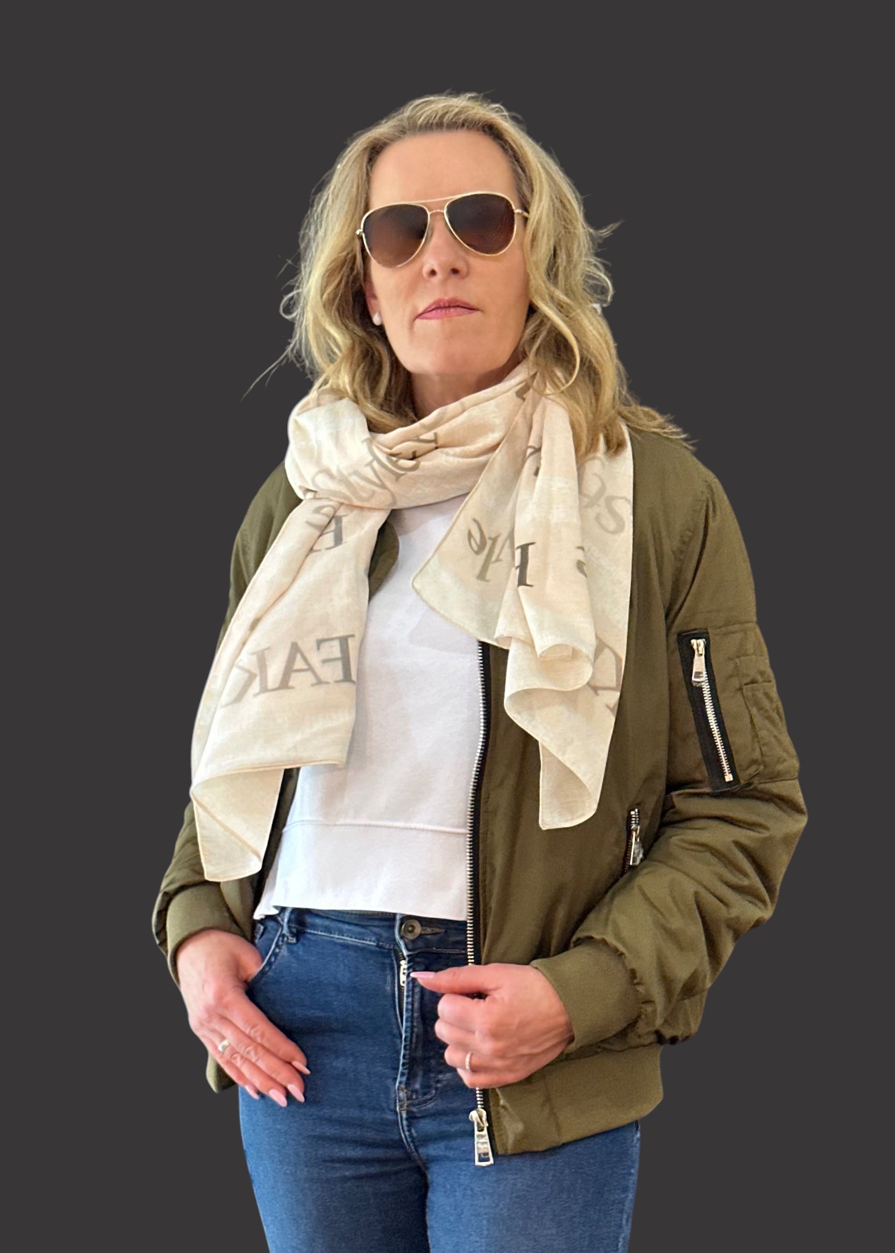FAKE Scarf | Chill Out